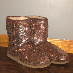Short Champagne Sparkle UGGS
